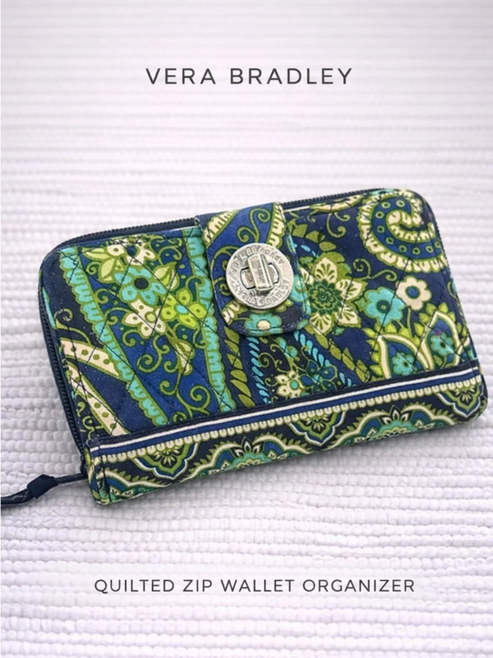 Vera Bradley Green Blue Paisley Quilted Zip Wallet Organizer - Picture 1 of 8